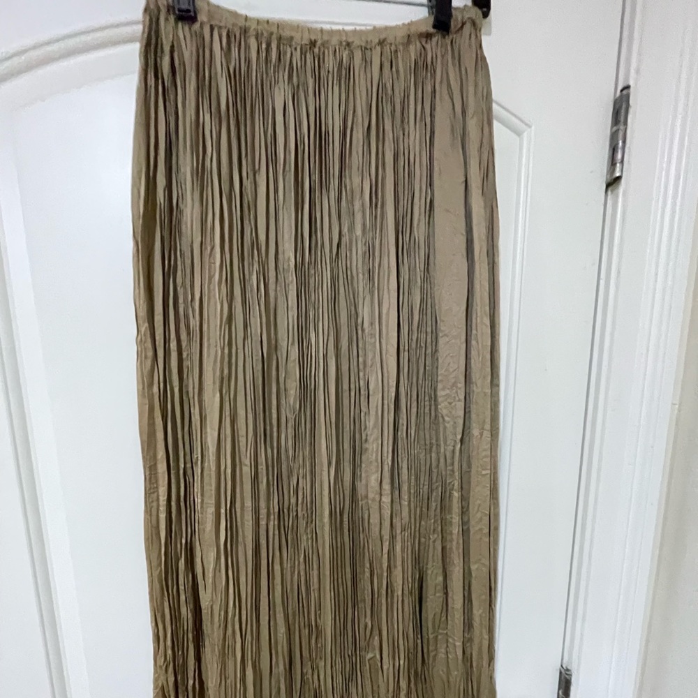 Tommy Bahama pleated skirt